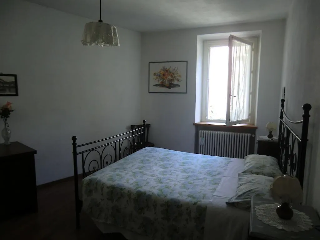 ** ベッド・アンド・ブレックファスト B&B Leon D'Oro Pusiano イタリア