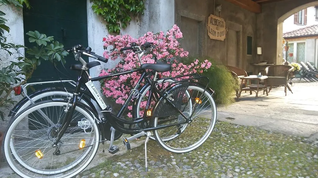 ** Bed & Breakfast B&B Leon D'Oro Pusiano Italië